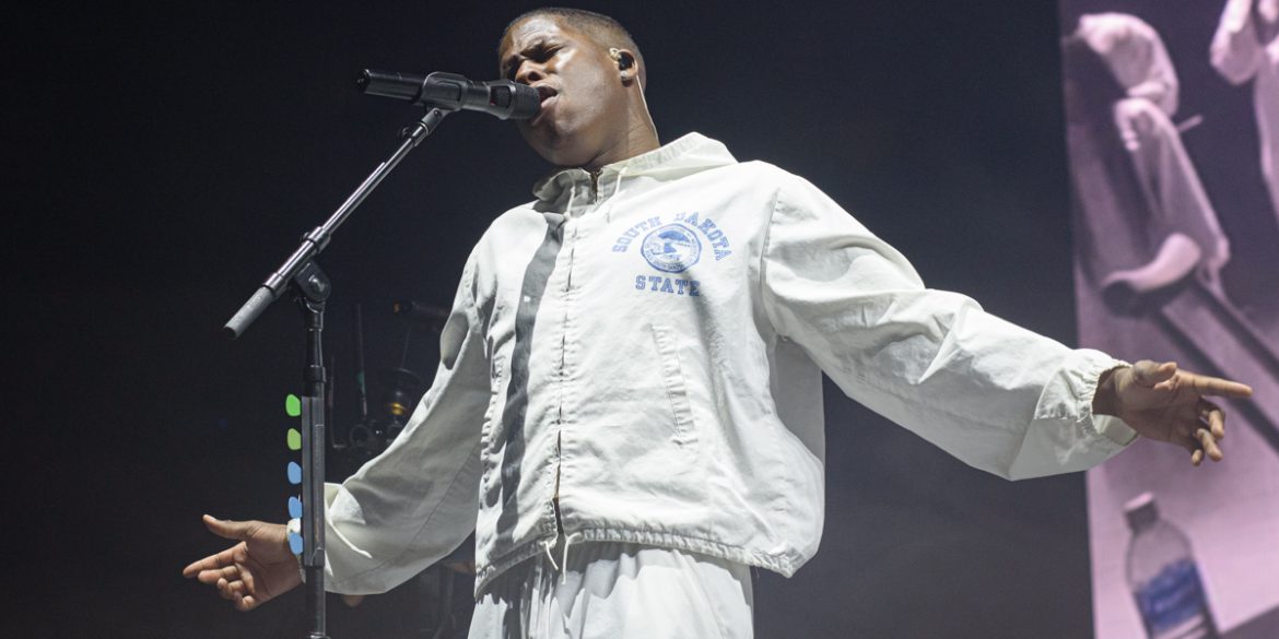 Daniel Caesar @ Rogers Arena, Vancouver - August 16th 2026 © Sharon Steele